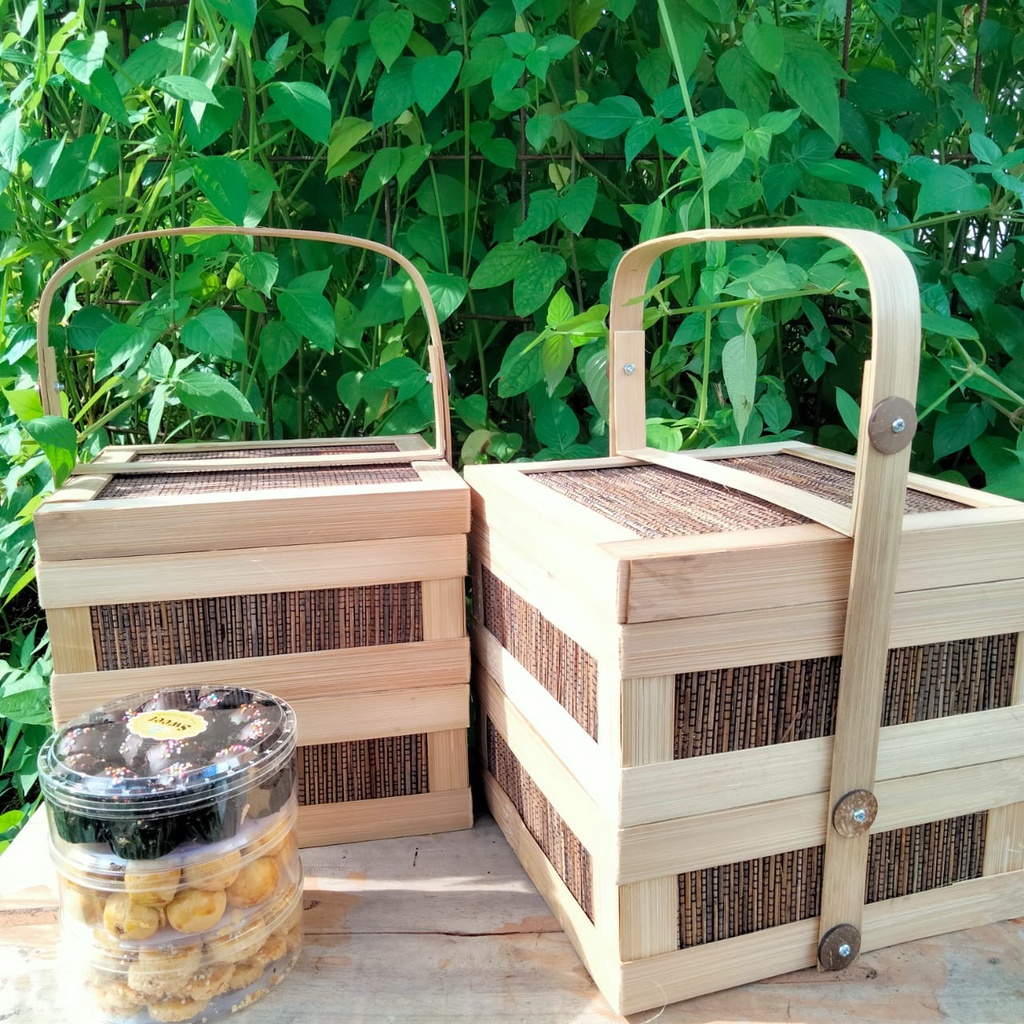 

Promo Kotak kue wadah roti box nasi keranjang 25cm rantang bambu premium keranjang parsel hantaran nasi box nasi ketering
