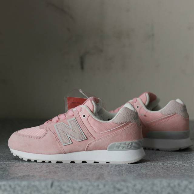 new balance 574 peach