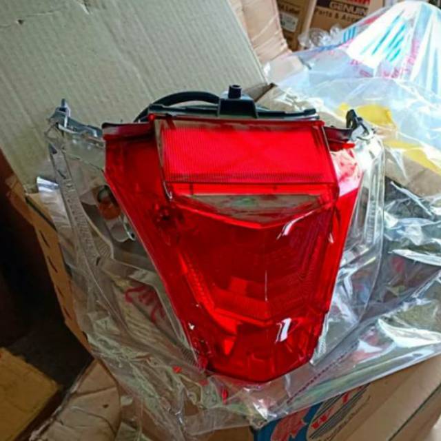 WIN# Lampu Stop Belakang Assy Beat New 2016-2019 Beat Street Merah Putih