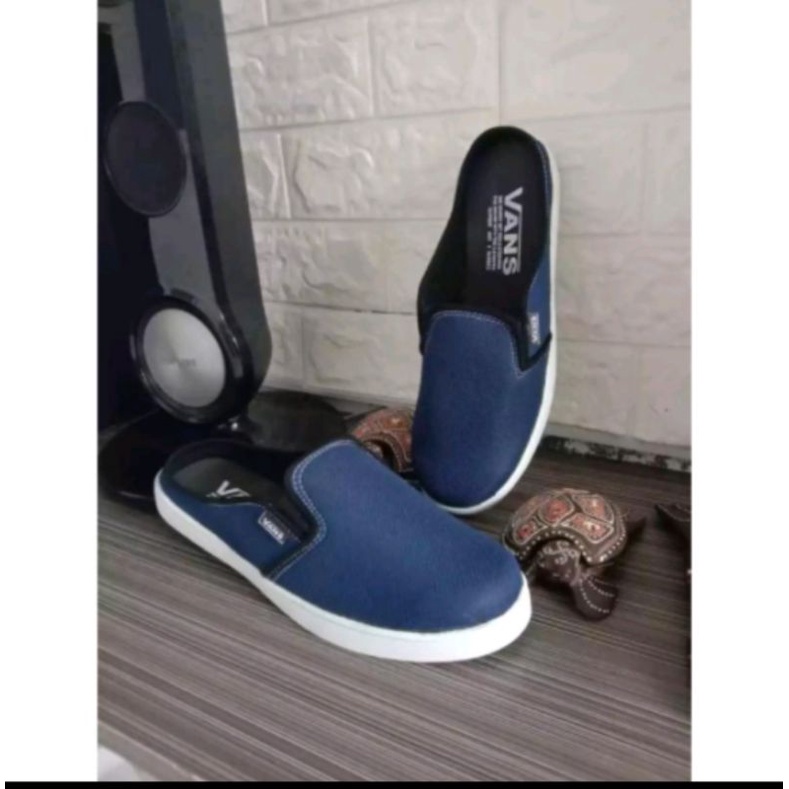 Sepatu Sandal Pria Sepatu Sandal Pria Casual Sepatu Selop Pria Sandal Pria  4warna hitam biru coklat  merah abu