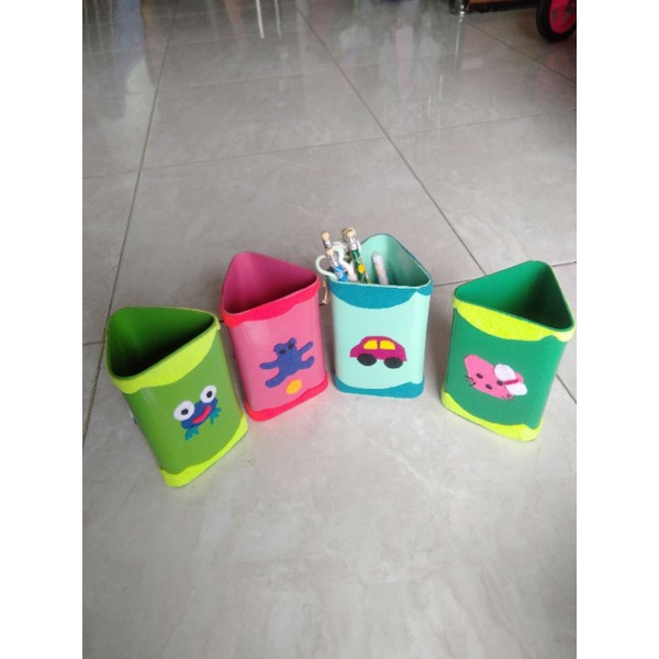 

Tempat pensil atau tempat sendok dan garpu bahan PVC dan kain flanel, kerajinan tangan murah dan unik