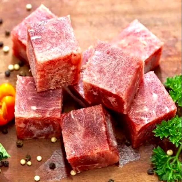 

SAIKORO WAGYU BEEF US PREMIUM GRADE A 500GR DAGING SAPI KUBIK DADU EMPUK 100% DAGING SAPI HALAL