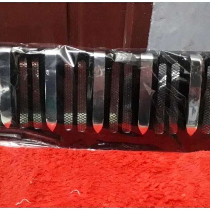 Grill Rush Terios konde model Lis Apollo