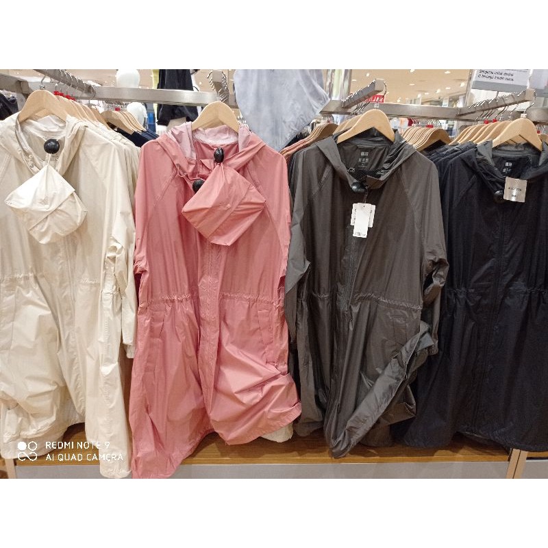 Jastip Uniqlo women Blocktech mantel Ringan