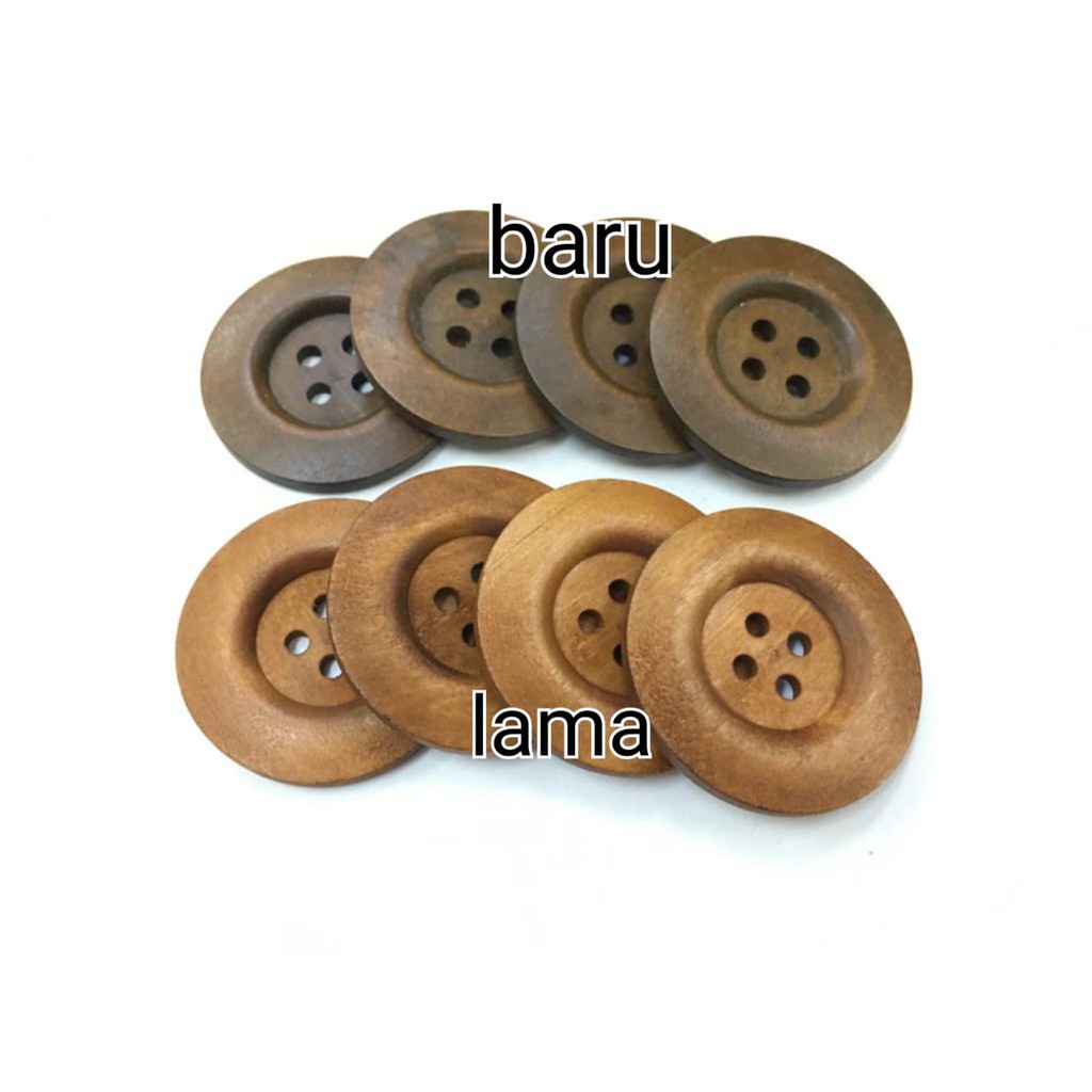 KANCING KAYU BESAR 4 CM  4 LUBANG