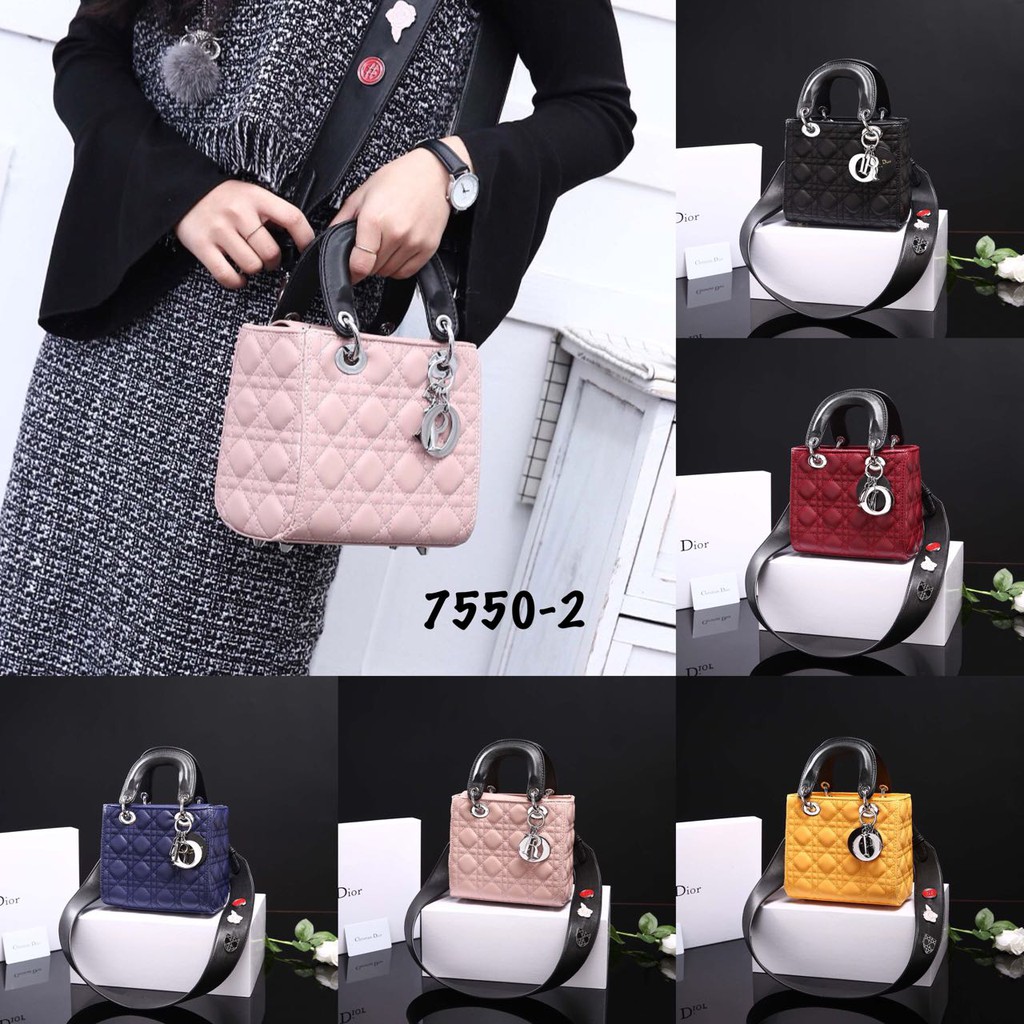 Tas wanita Christian Dior A427