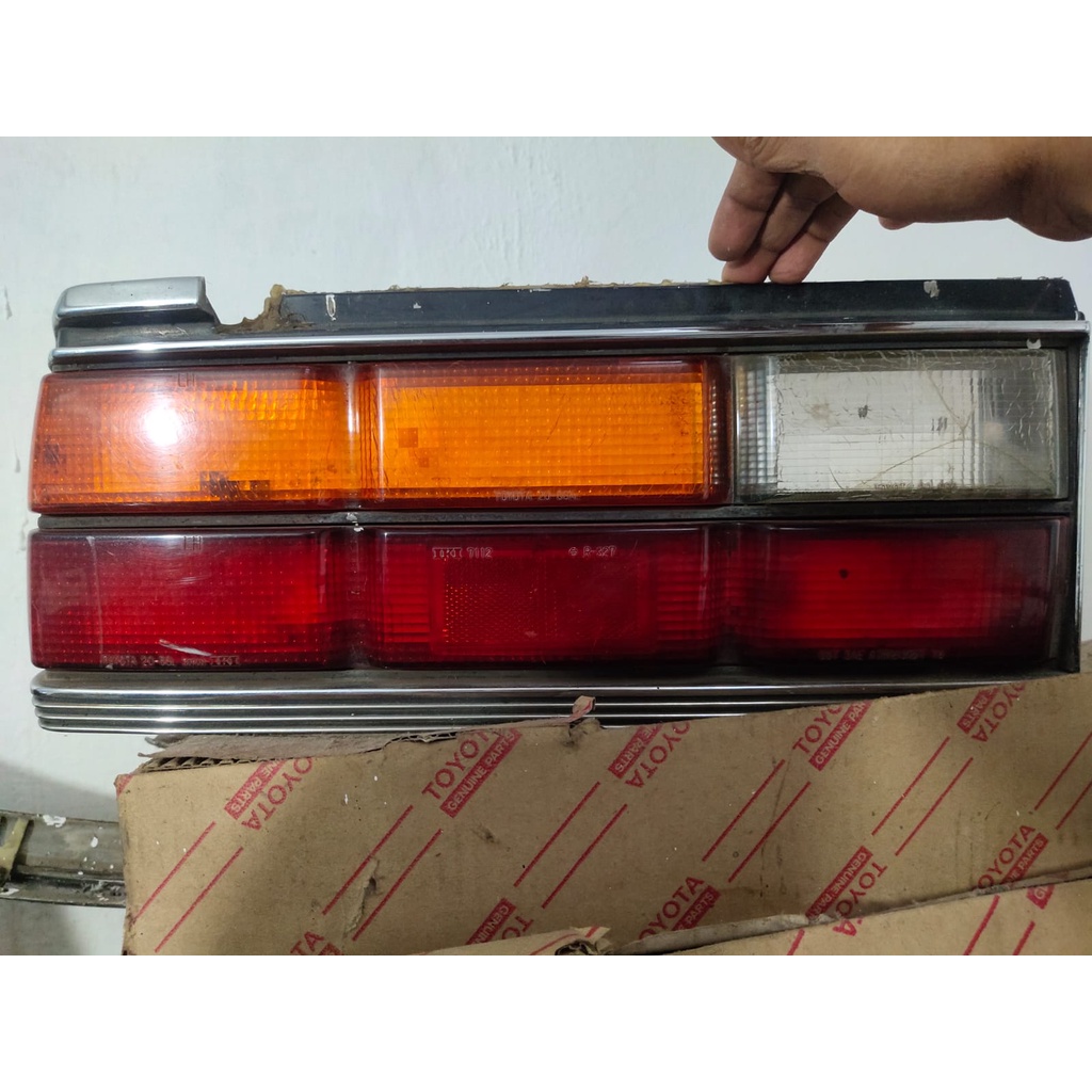 Lampu Belakang/Stoplamp Toyota Corona TT 132