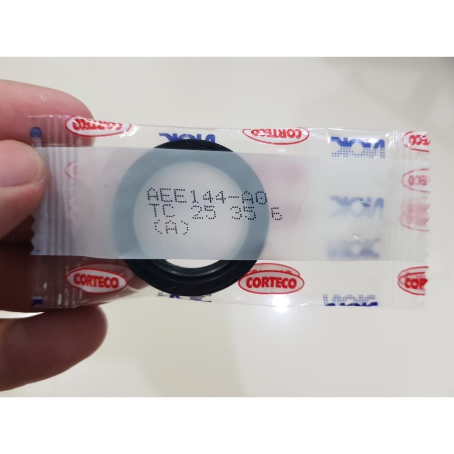 OIL Seal TC 25 35 6 NOK