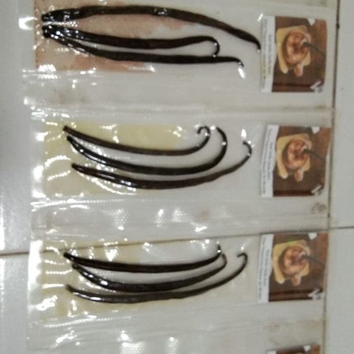 

Produk Terbaru - Vanilla Bean (Biji Vanilla) 100 Gram Grade A