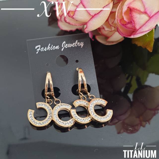 Anting titanium rosegold E14010