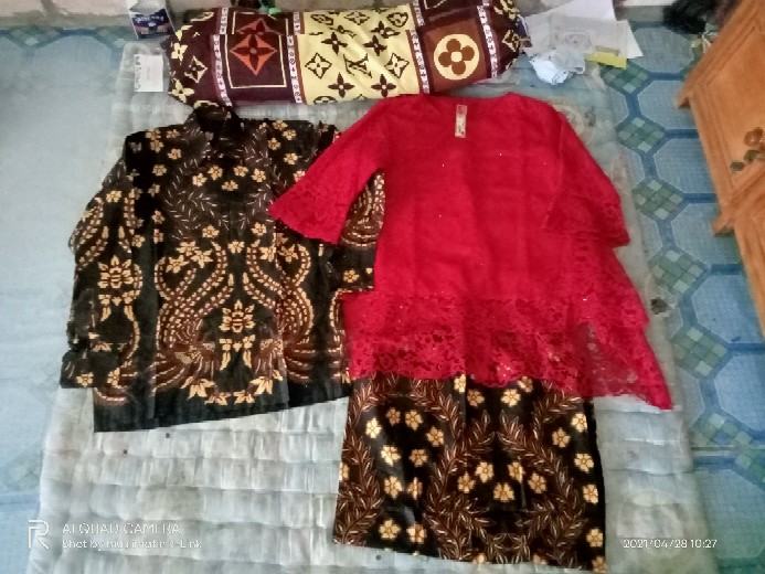 Zola_batik Couple Kabaya Brokat Dewi Sinta Panjang