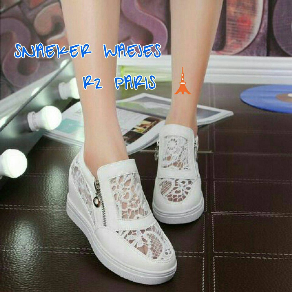 Slip on wedges lace FULFY putih