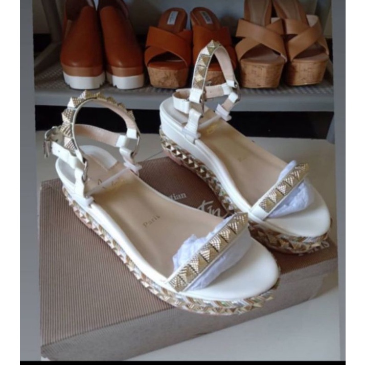 Sandal Cristian Louboutin Preloved wedjes Cristian Louboutin Preloved sandal preloved sandal miror p