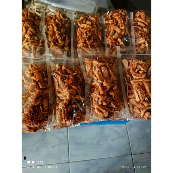 basreng pedas daun jeruk kemasan standingfouch isi 100grm