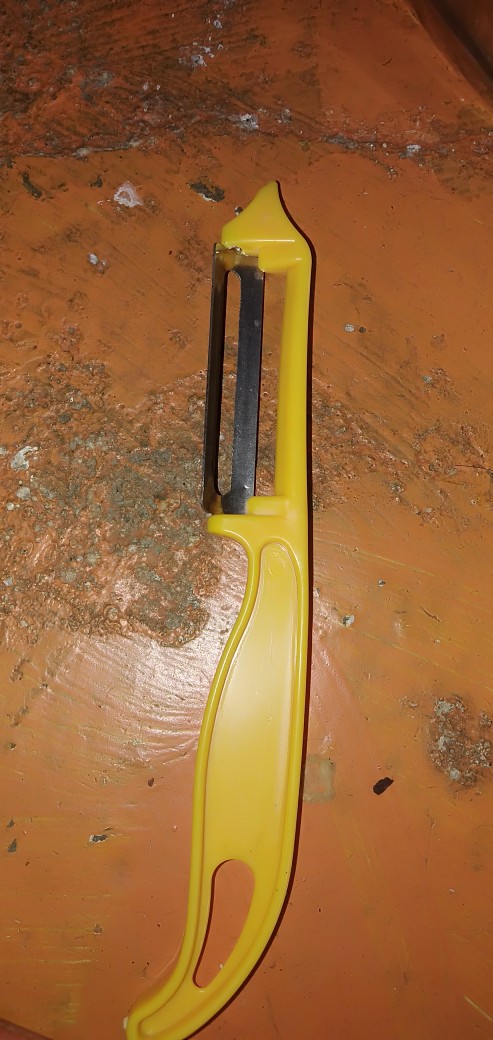 Alat Parutan Buah Dan Sayuran Multifungsi Peeler Serbaguna