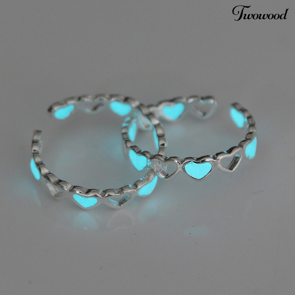 Twowood Finger Ring Skin-friendly Rust-proof Alloy Hollow Love Luminous Ring for Girl