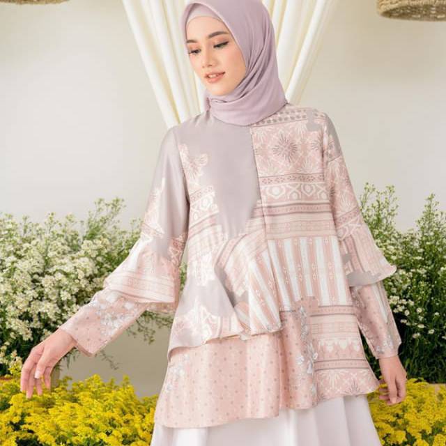 WearingKlamby Jeumpa Blouse