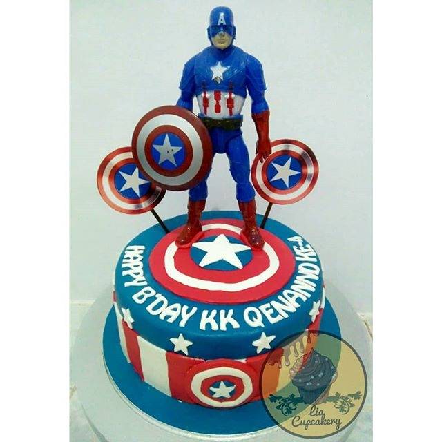 

Kue ulang tahun Captain America / Full Fondant / diameter 20 cm