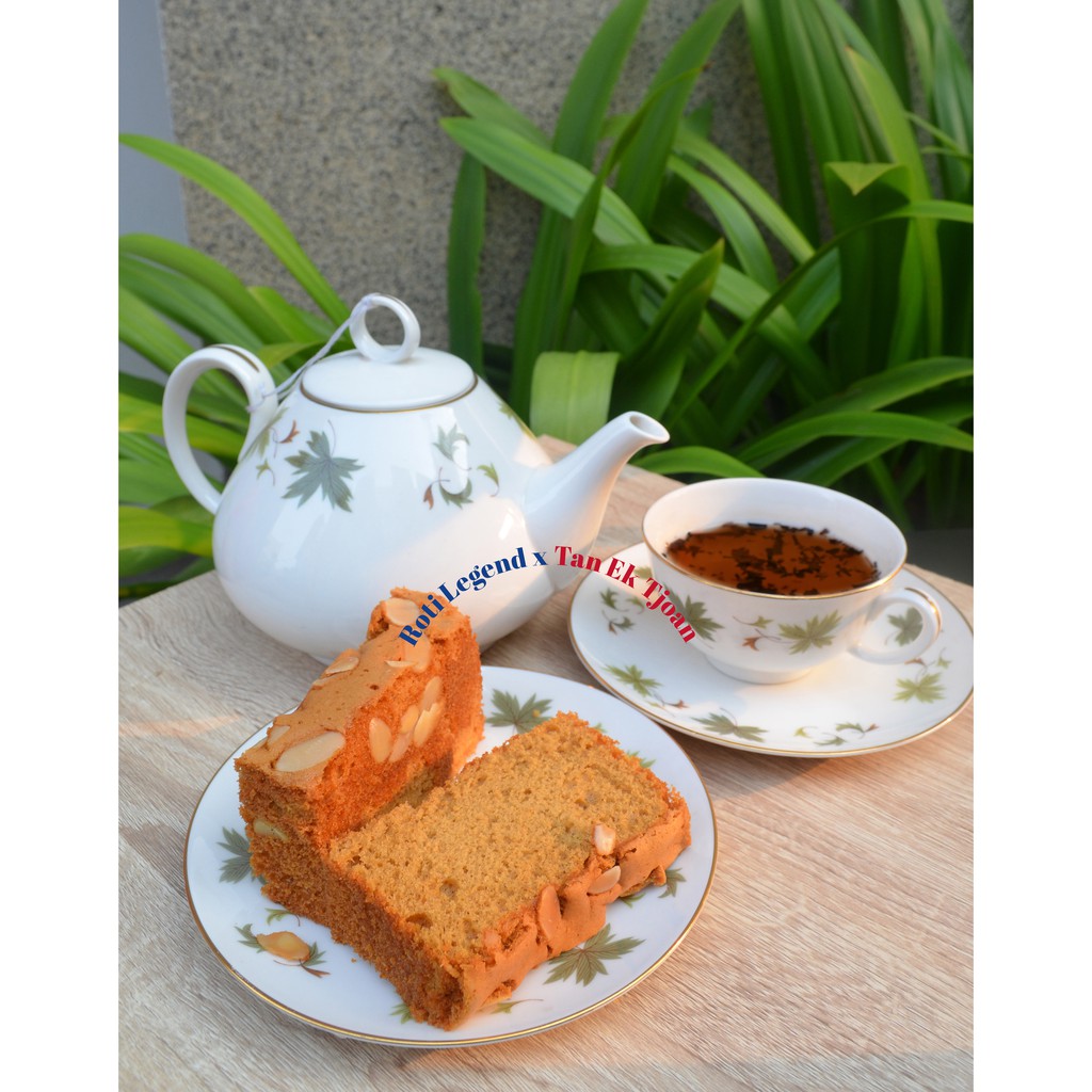 

Cake - Bolu Gulung Mocca/Nanas, Fruitcake, Ontbijtkoek - Tan Ek Tjoan