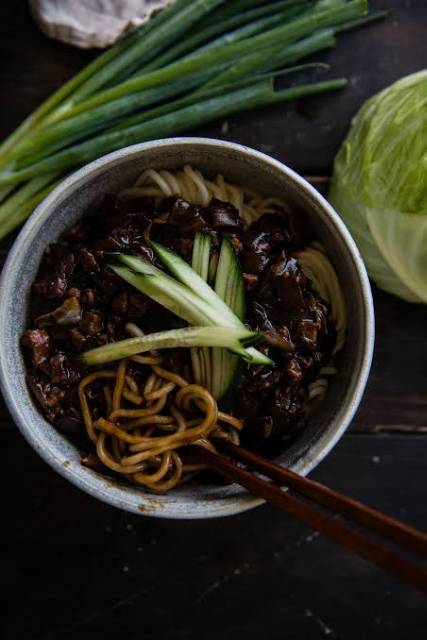 Paldo Jjajangmen Korean Noodle chapaghetti mikuya takoyaki mie goreng jajangmyeon instant mie kecap korean snack