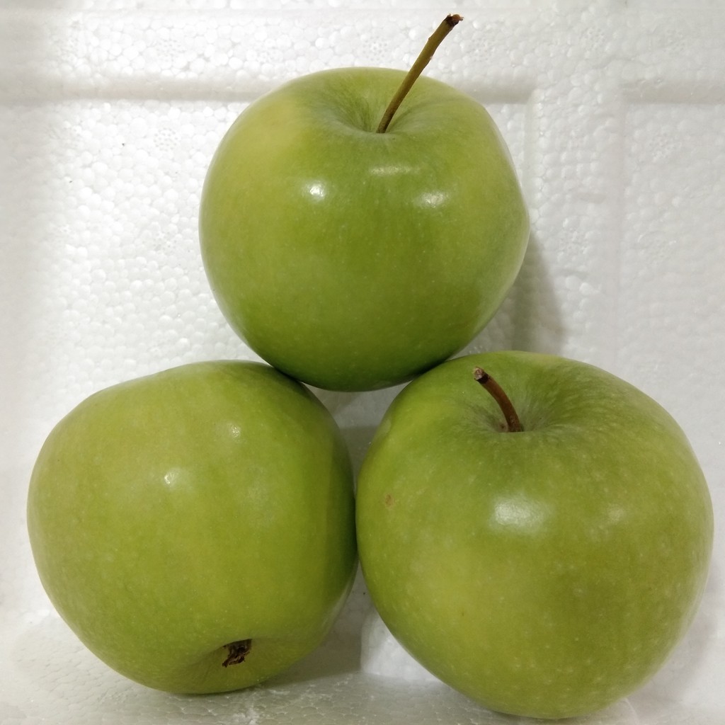 

BUAH APEL GRANNY SMITH