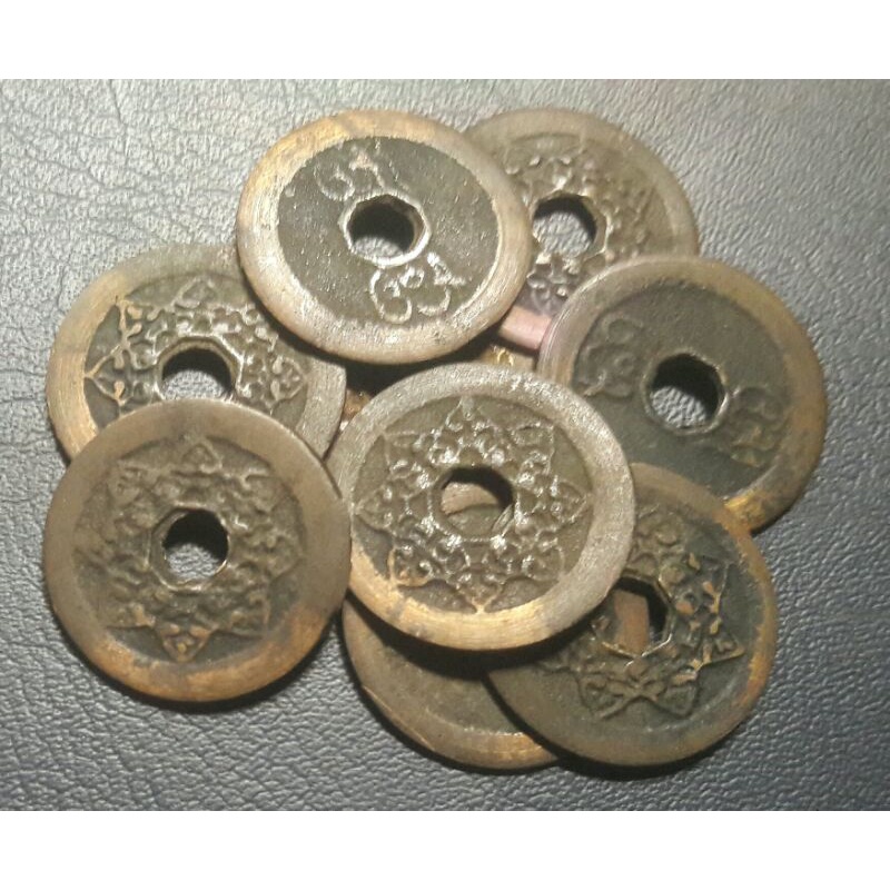 gobok padma/ pis bali