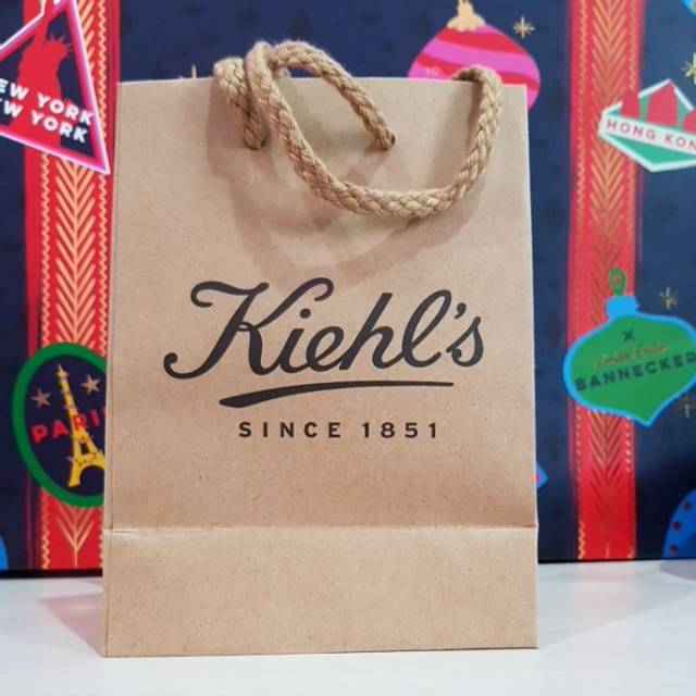 

Paperbag Kiehls / Goodie Bag kiehls