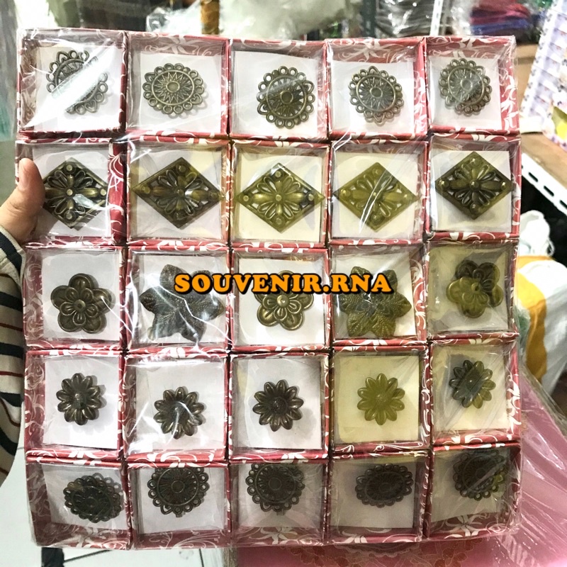 Souvenir Bros Bakar Coklat Kemasan Box Souvenir Pernikahan Murah