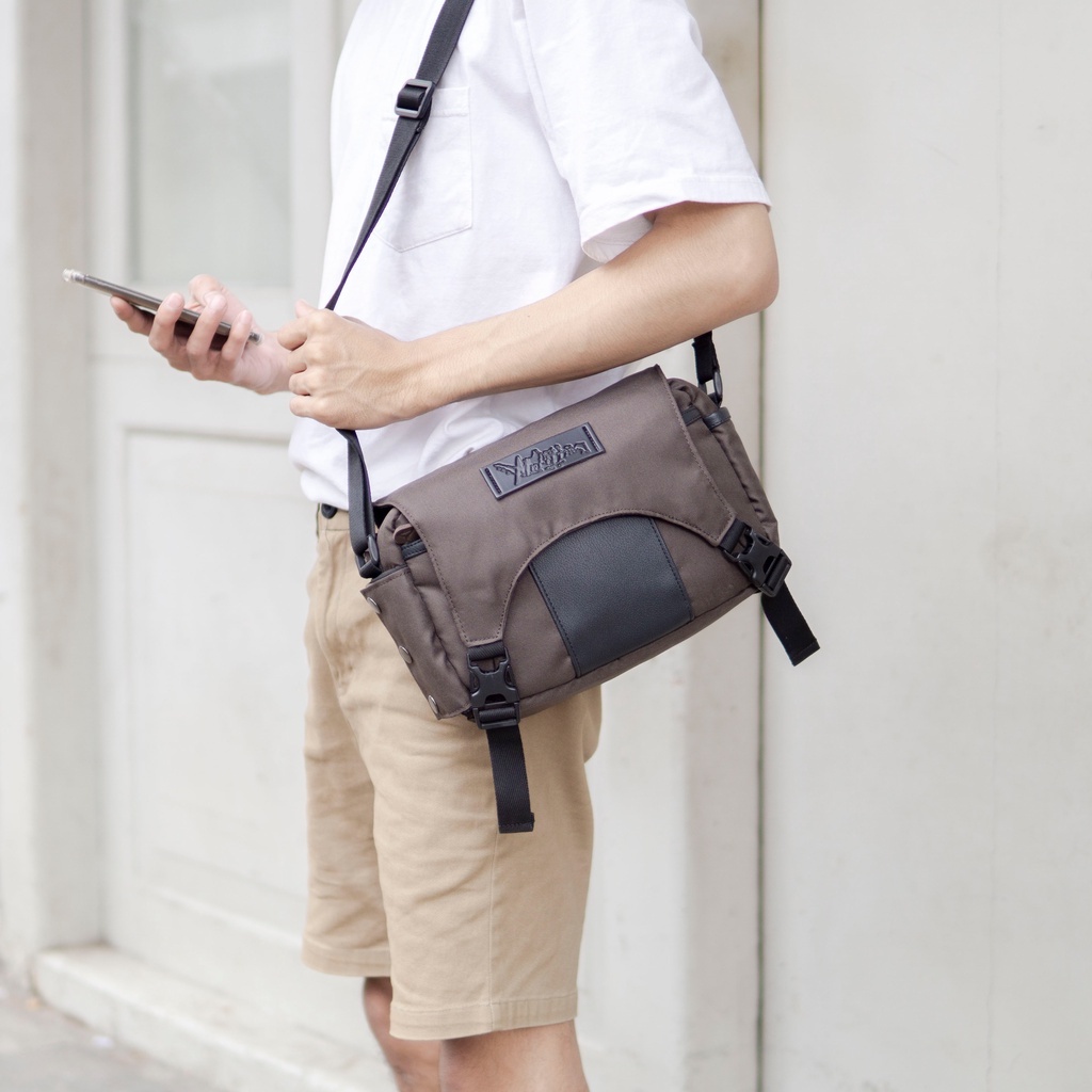 Tas Selempang Kamera Mirrorless / DSLR Maritim Super Keren