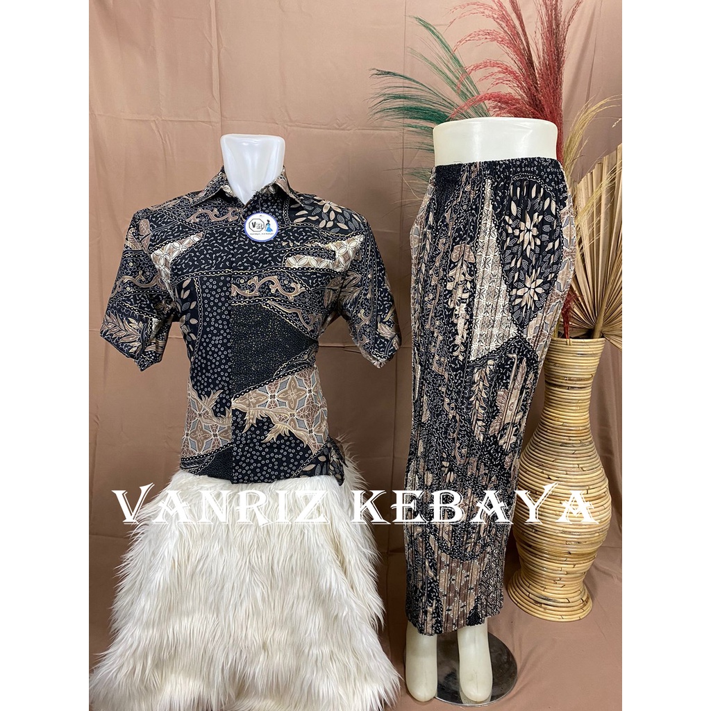 BATIK COUPLE / BAJU BATIK COUPLE LENGAN PENDEK/ BATIK SET / BATIK LENGAN PENDEK / BATIK COUPLE ROK PLISKET / ROK PLISKET BATIK COUPLE