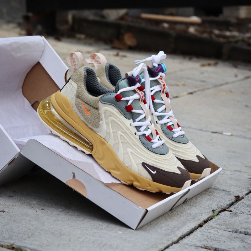 Nike airmax 720 react trail / Sepatu nike / Sepatu pria