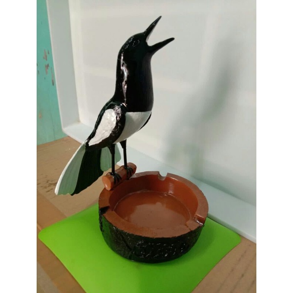 asbak burung kacer, patung kacer