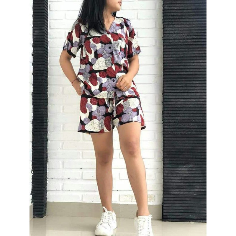 Liyana Set Motif Abstrak