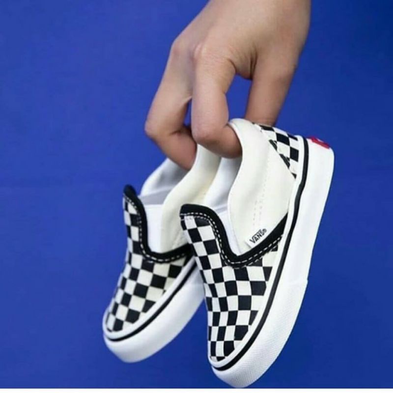 SEPATU ANAK BAYI VANS SLIP ON HITAM PUTIH 16-35