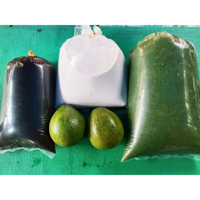 

Es Cendol Alpukat Khas Bandung / Es Cendol Avocado Special Bandung's