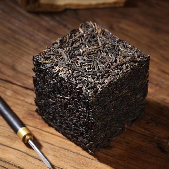 

(Grade A) Teh Puerh Bu Lang Shan Raw/sheng 500gram tahun 2020