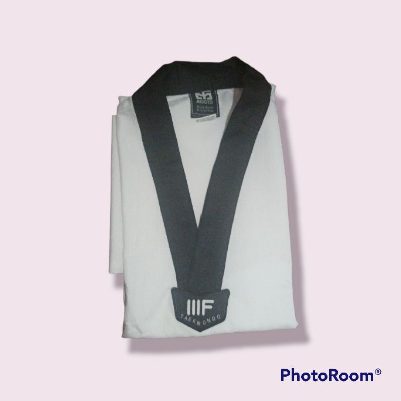 Dobok Taekwondo Mooto IIIF Kerah Hitam