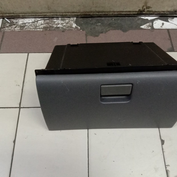 laci dasbord isuzu elf ori Terjangkau