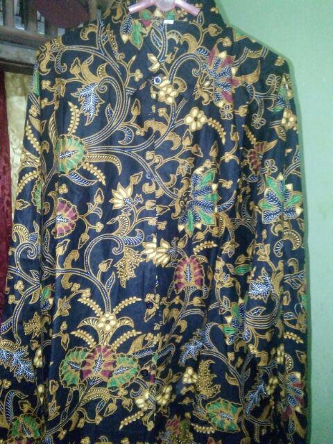 Kemeja Batik Kupu Putih