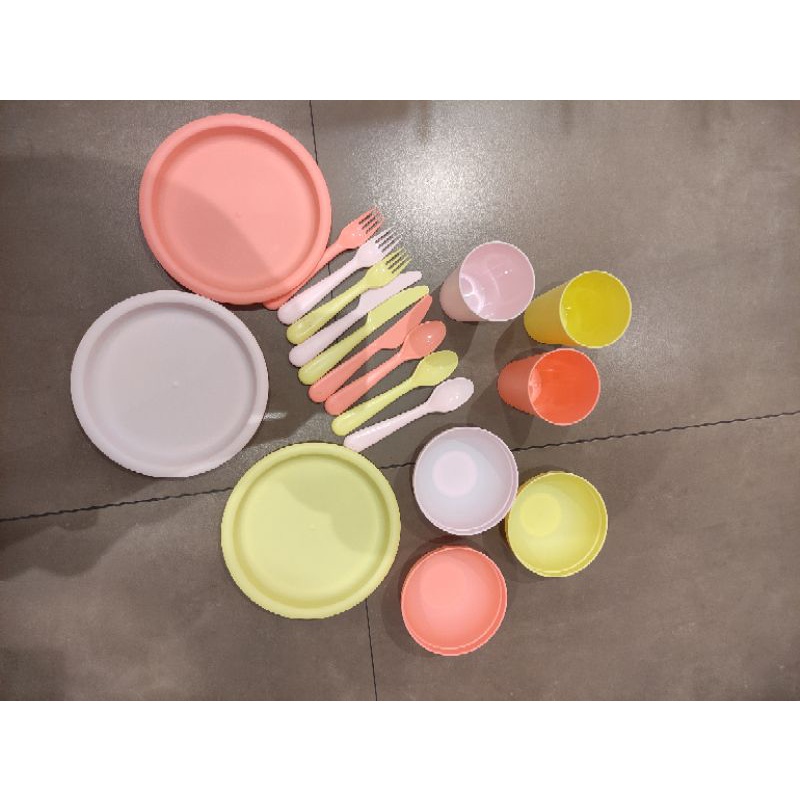 One Set Peralatan makan miniso