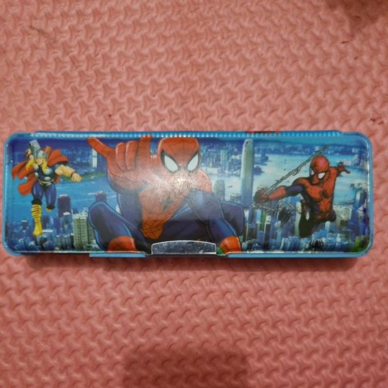 

kotak pinsil
