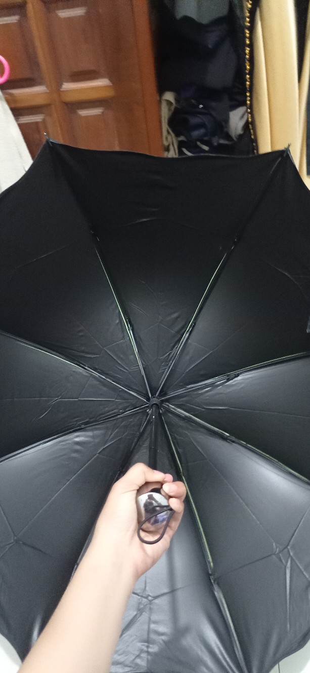 Payung Lipat 3 Dimensi Magic Lapis Hitam