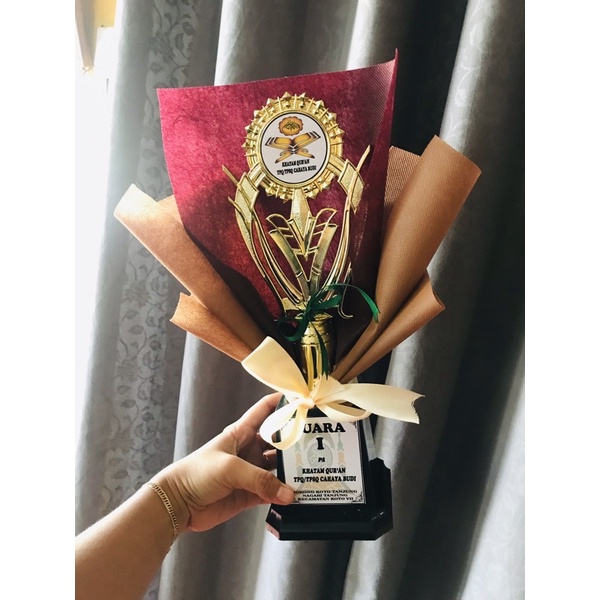 

Buket piala murah