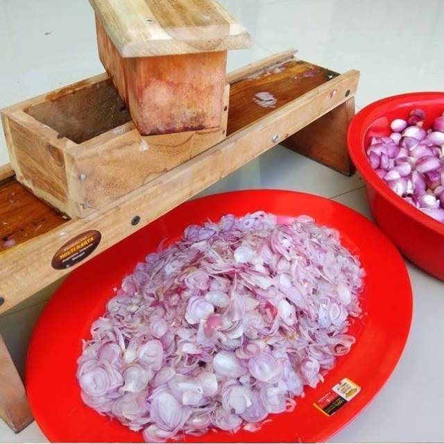 Serutan Bawang / pemotong Bawang Pengiris Bawang Parutan serbaguna KAYU JATI