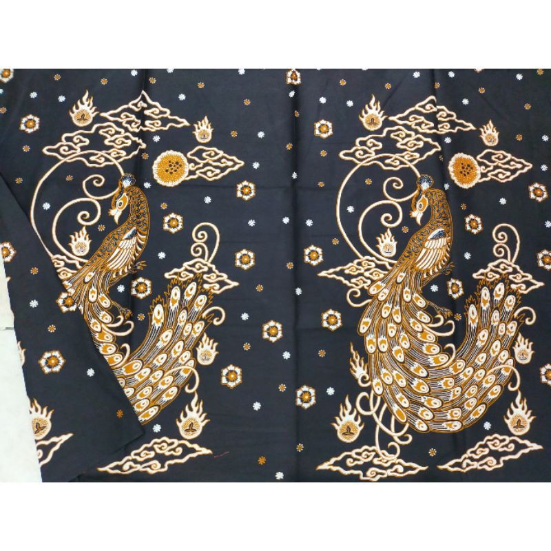 kain batik Megamendung merak