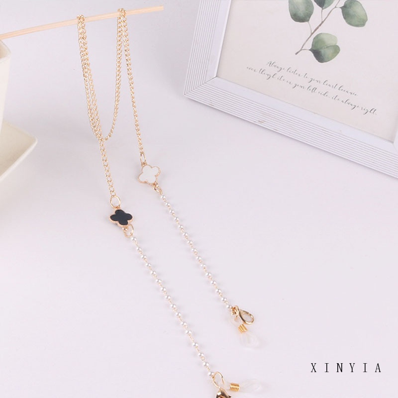 Rantai Kacamata Anti Hilang Desain Clover Aksen Mutiara