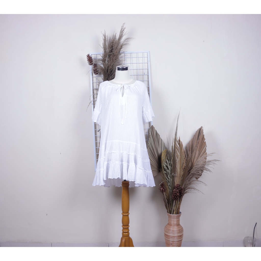 WHITE MIDI ROTE ROSE