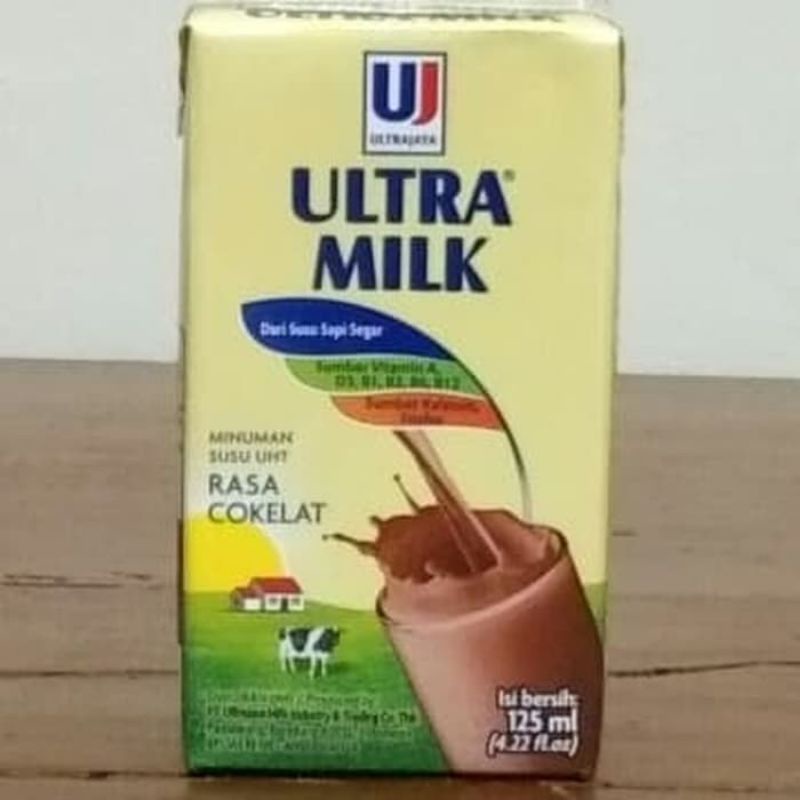 Ultra Milk Susu UHT 125ml Cokelat Stroberi