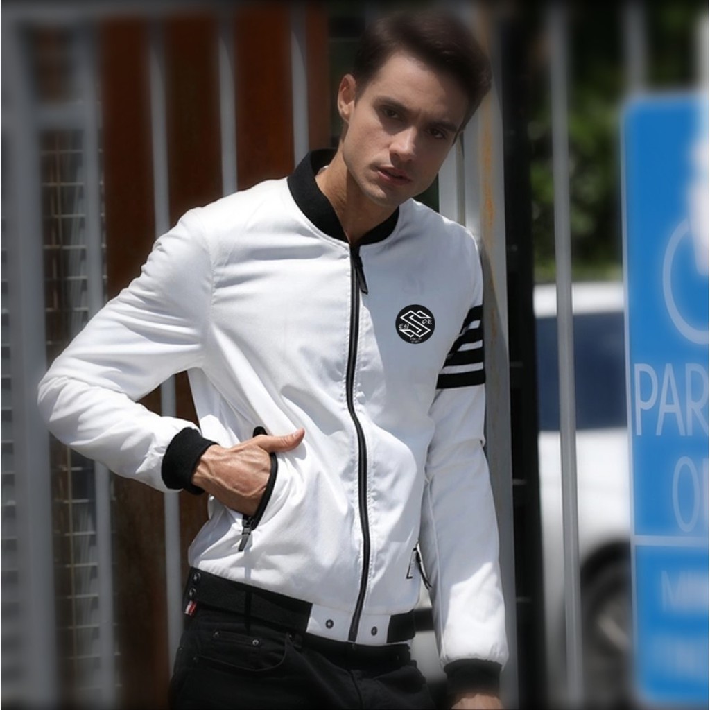 hadiah JAKET BOMBER PRIA PUTIH LIST SCOOT PUMA Berkualitas