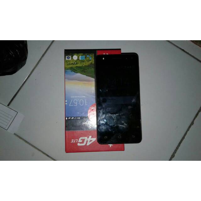 Smartfren Andromax e2 Plus